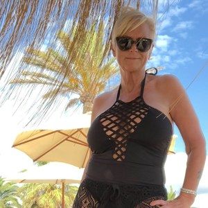 Meet your Posher, Debra